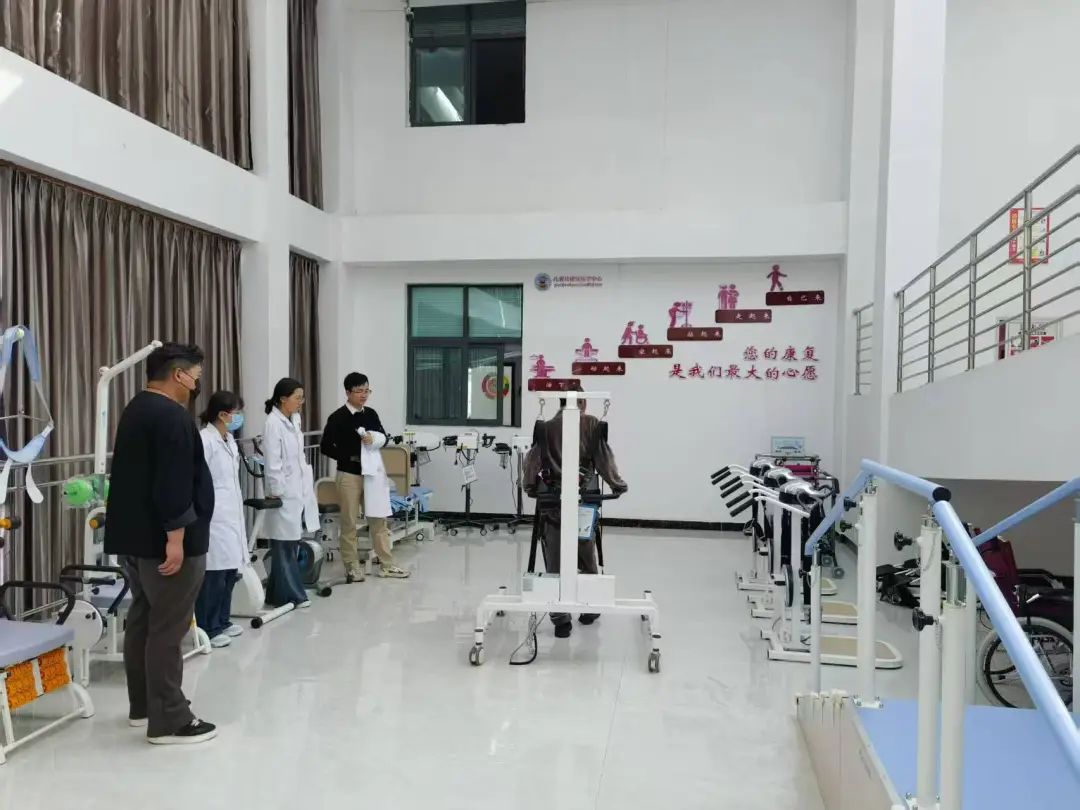 家门口享受专业康复服务就在山南！(5)