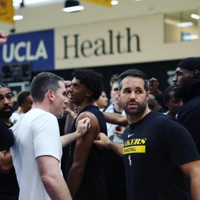 湖人不再成为休赛期的焦点 力量体能训练与中锋引援成首要任务(3)