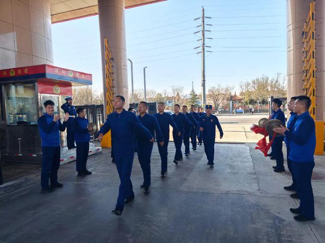 “蜕变”出击！新消防员奔赴挑战新征程(2)