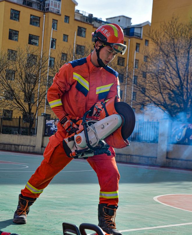 “蜕变”出击！新消防员奔赴挑战新征程(15)