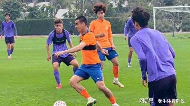 山东泰山球员三天假期调整状态恢复体能迎接冬训新阶段(1)